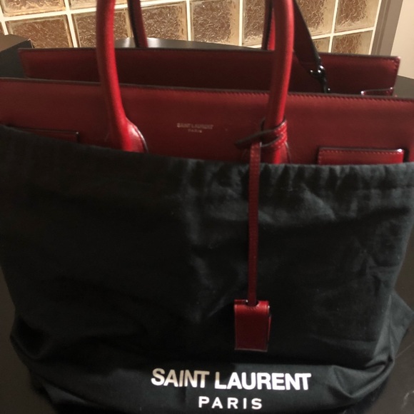 Red leather Saint Laurent small Sac de Jour - Picture 7 of 8